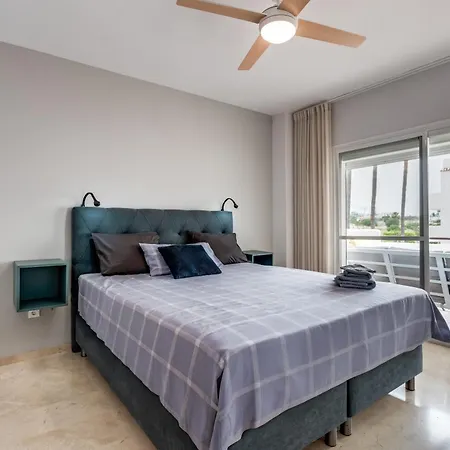 Апартаменты Spacious With Large Terraces Lunymar Golf,