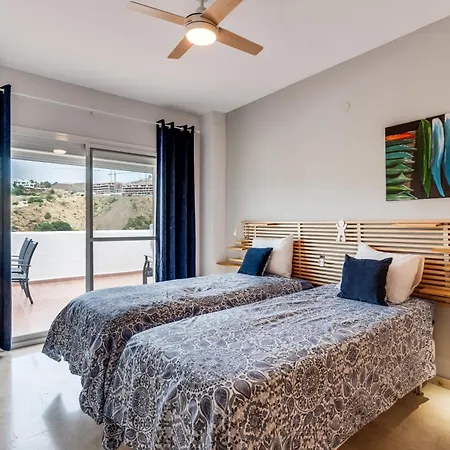 Апартаменты Spacious With Large Terraces Lunymar Golf,
